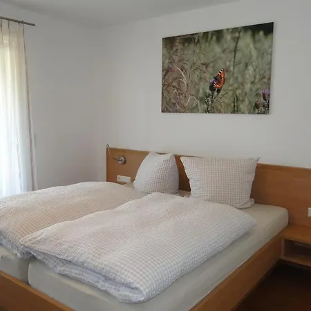 2 In Den Krautgaerten Appartement Zaberfeld